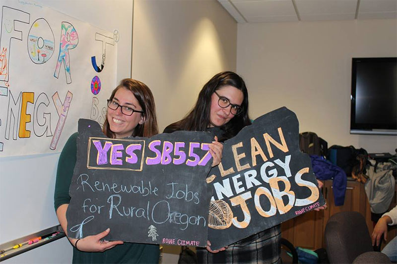 Allie Rosenbluth (left) and Cassidy Jones (right)